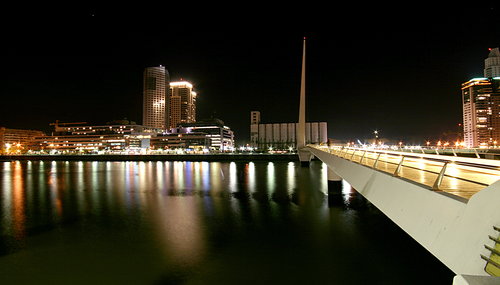 Night over the bridge