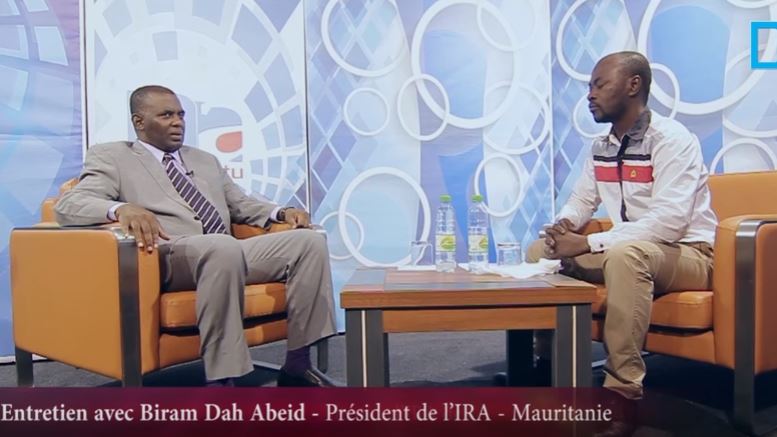 Capture d'écran d'un entretien avec Biram Dah Abeid Président de l'Ira- Mauritanie sur Dakar actualités 