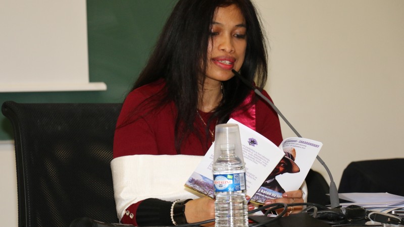 Hanitr'Ony lors d'une conférence - avec son autorisation
