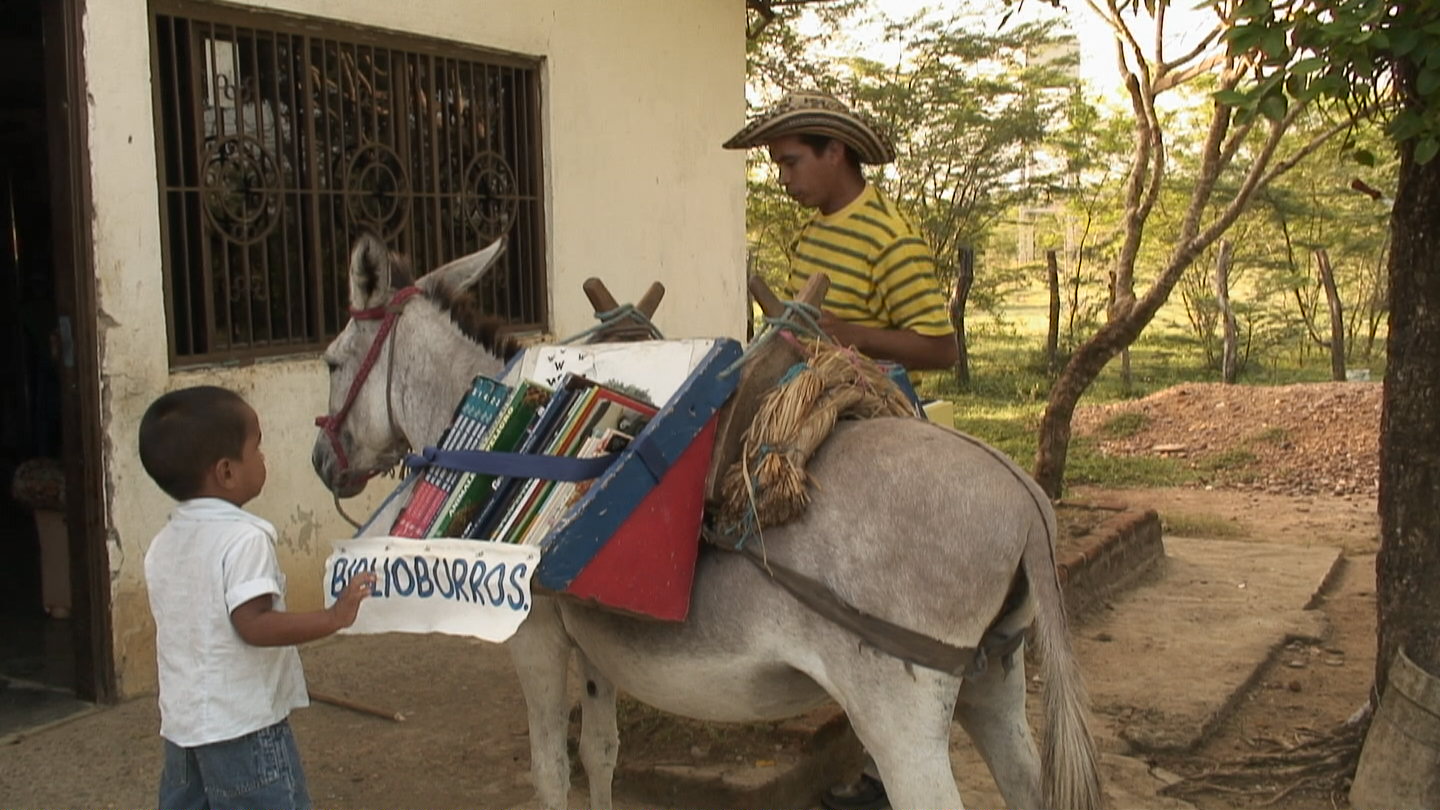Biblioburro, biblioteca itinerante en Colombia. Acción Visual/Diana Arias - Wikipedia (CC BY-SA 3.0)