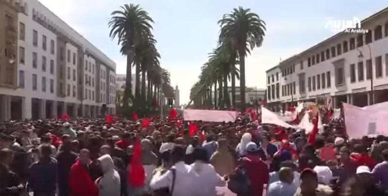 Screenshot of an Al Arabyia video report on the protests in Morocco.