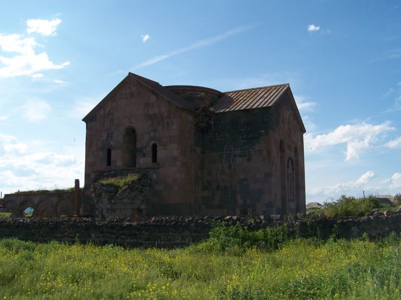 La cathédrale de Kumurdo, une église géorgienne du dixième siècle dans un village majoritairement arménien qui a été le théâtre d'affrontements sur le patrimoine de l'église. (photo: Wikimedia Commons , Jaba1977)