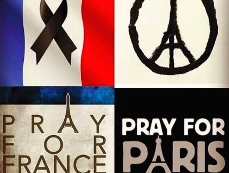 Meme widely shared in solidarity with the victims of the Paris attacks.