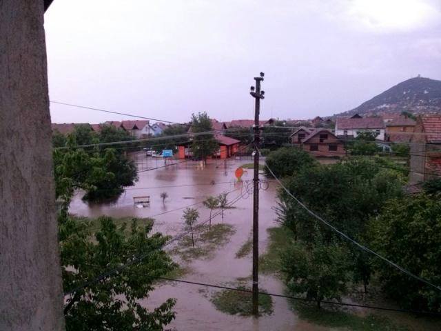 Another view of Vršac during flooding in July 2014, taken from an apartment building. Photos collected by Nenad Kiss from social media users, widely circulated online. 
