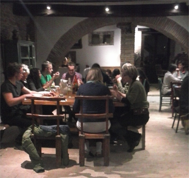 Dinner at TribeWanted in Monestevole, Italy (photo by Ariel Parrella, CC BY)