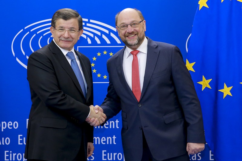 7 March 2016, Turkey's Prime Minister Davutoglu meets European Parliament President Martin Schulz: “For the benefit of refugees we need to cooperate with Turkey” Source: European Parliament www.europarl.europa.eu/news/en/news-room/20160304STO17353/Schulz-“For-the-benefit-of-refugees-we-need-to-cooperate-with-Turkey”