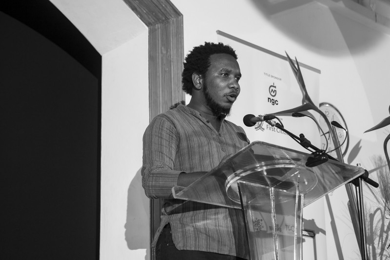 Poet Vladimir Lucien au NGC Bocas Lit Fest 2015. Photo utilisée avec l'autorisation du NGC Bocas Lit Fest. 