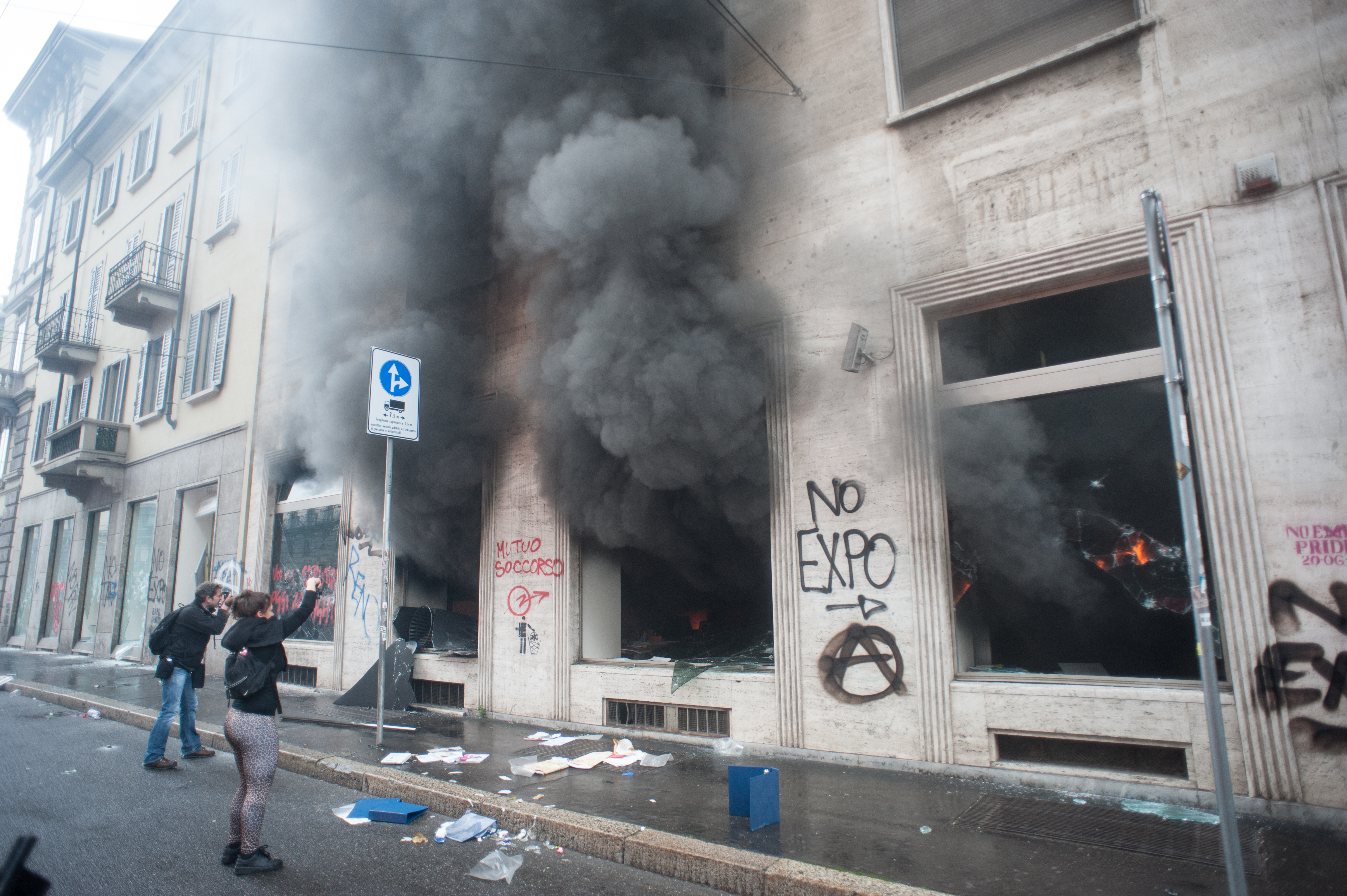 Affrontements à Milan, 1er mai 20&5. Photo Marco Aprile. Copyright Demotix.