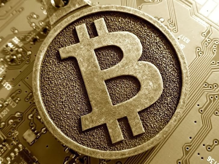 World’s largest Bitcoin exchange Mt. Gox Shuts Down