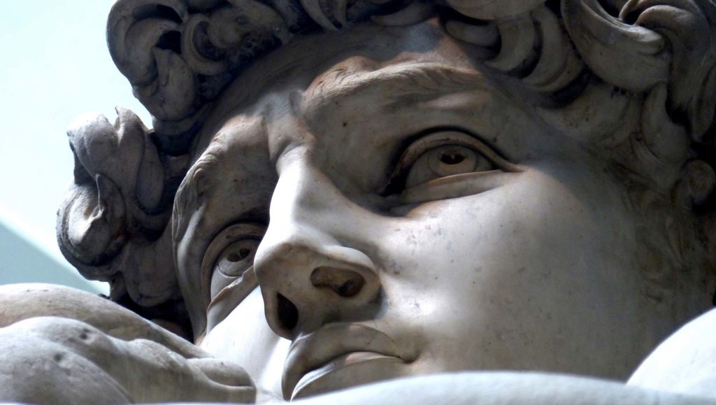 michel-ange-statue-marbre-david