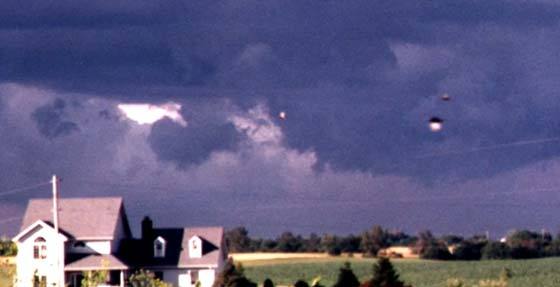 Des OVNI dans le ciel de l'Illinois, le 9 Septembre 2014