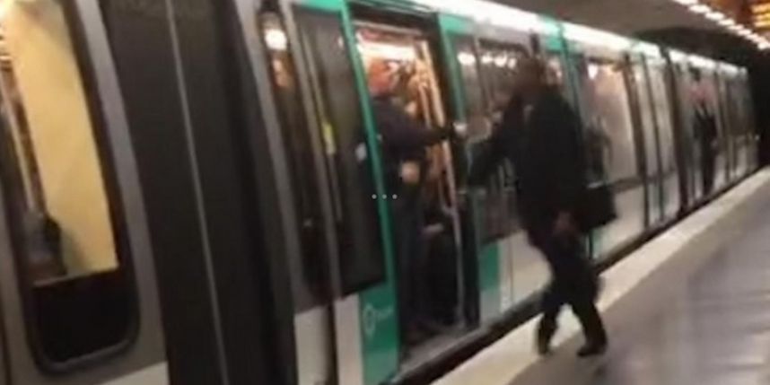 PSG-Chelsea: Ahurissantes images d'un homme noir éjecté du métro par les supporters anglais